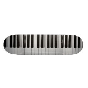Aangepast skateboard voor pianotoetsenbord