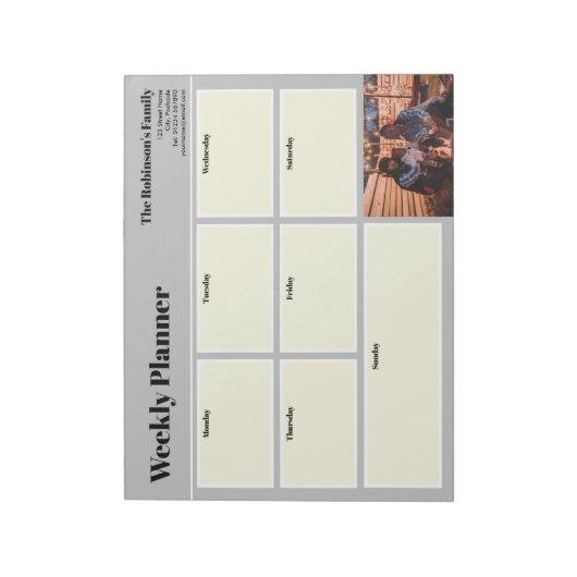 Aangepast uw foto-weekblad in grijs notitieblok (Linkerzijde)