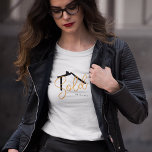 Aangepast verkocht door Script Real Estate Agent T-shirt<br><div class="desc">Dit leuke verkochte ontwerp kan worden aangepast aan de jouw naam</div>