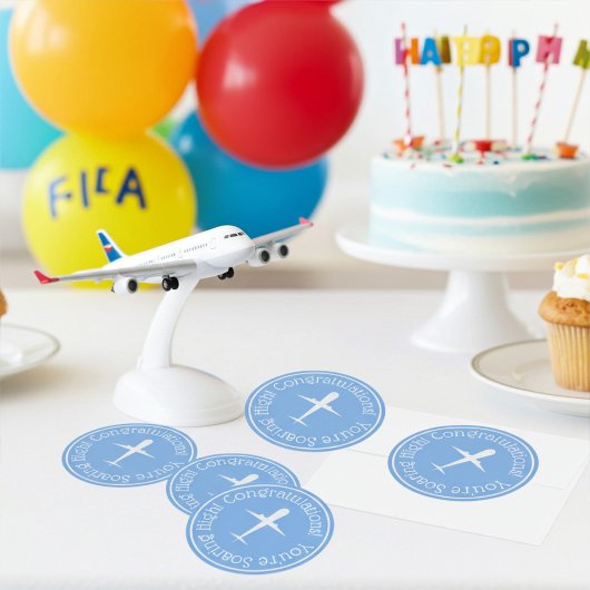 Aangepast Vliegtuig op Blauw Congrats Hoog Stijgen Ronde Sticker