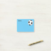 Aangepast voetbal na notitie om je aan te passen post-it® notes (Op bureau)