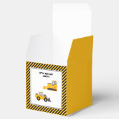 Aangepast vrachtwagenpark Gold en zwart Bedankdoosjes (Geopend)