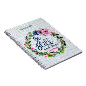 Aangepast wees stil en ken de Floral Bijbel Verse Notitieboek (Rechterzijde)