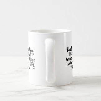 Aangepast woord monochroom esthetisch koffiemok