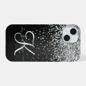 Aangepast zilveren glitter-zwart monogram iPhone 15 case (Achterkant horizontaal)