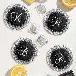 Aangepast zilveren glitter-zwart monogram onderzetter set<br><div class="desc">Pas dit trendy elegante onderzetter-set eenvoudig aan met  zilveren mousserende glitter op een zwarte geborstelde metalen achtergrond.</div>