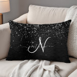 Aangepast zwart glitter Sparkle Monogram Accent Kussen<br><div class="desc">Pas dit trendy elegante accuspanontwerp met  zwarte mousserende glitter op een zwarte geborstelde metalen achtergrond eenvoudig aan.</div>