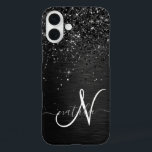 Aangepast zwart glitter Sparkle Monogram iPhone 16 Plus Hoesje<br><div class="desc">Pas dit trendy elegante telefoondoosontwerp eenvoudig aan met  zwarte mousserende glitter op een zwarte geborstelde metalen achtergrond.</div>