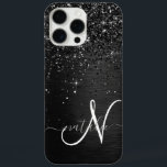 Aangepast zwart glitter Sparkle Monogram iPhone 16 Pro Max Hoesje<br><div class="desc">Pas dit trendy elegante telefoondoosontwerp eenvoudig aan met  zwarte mousserende glitter op een zwarte geborstelde metalen achtergrond.</div>