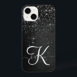 Aangepast zwart glitter Sparkle Monogram iPhone 14 Hoesje<br><div class="desc">Pas dit trendy elegante telefoondoosontwerp eenvoudig aan met  zwarte mousserende glitter op een zwarte geborstelde metalen achtergrond.</div>