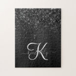 Aangepast zwart glitter Sparkle Monogram Legpuzzel<br><div class="desc">Pas dit trendy elegante puzzelontwerp met  zwarte mousserende glitter op een zwarte geborstelde metalen achtergrond eenvoudig aan.</div>