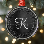 Aangepast zwart glitter Sparkle Monogram Metalen Ornament<br><div class="desc">Pas dit trendy elegante ornament eenvoudig aan met  zwarte mousserende glitter op een zwarte geborstelde metalen achtergrond.</div>