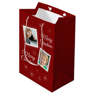 Aangepaste 2 Foto's Kerstontwerp op Rood Medium Cadeauzakje