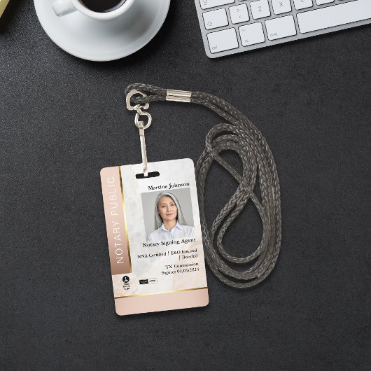 Aangepaste aanmelding voor classyroze en goudmarme badge