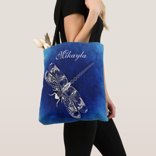 Aangepaste Abstracte libel op blauw Tote Bag (Dichtbij)