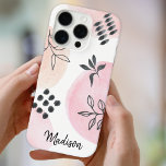 Aangepaste Abstracte vormen van Trendy roze Case-Mate iPhone Case<br><div class="desc">Maak uw telefoon uniek met dit  zwarte roze en witte hoesje dat met een abstract floreel patroon in het zwart wordt versierd. U kunt het aanpassen door de naam te veranderen of het een monogram te maken.</div>