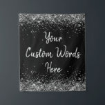 Aangepaste achtergrond voor jubileum verjaardagsfe wandkleed<br><div class="desc">Aangepaste achtergrond voor fotohokje,  glinsterende verjaardag twinkelende 15e 18e,  glitter jubileum sweet 16 16e,  gepersonaliseerde 30e 21e 25e 35e,  bruidsuitstap damesuitje weekend,  huwelijksnacht glinsterende zoon jongen,  boho vrijgezellenfeest prop bruidsfeest,  Quinceañera 40e 50e 60e 70e,  20e hernieuwde belofte afstuderen universiteit,  dochter meisje zwart wit zilver</div>