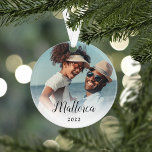 Aangepaste actieffoto ornament<br><div class="desc">Een speciale reis of vakantie herdenken met dit elegante acrylische ornament met aan elke kant een foto. Personaliseer met uw douanetekst gebruikend twee lijnen van douanetekst op elke kant,  in zwarte letters op een zuivere witte bekleding.</div>
