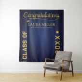 Aangepaste afstudeerbanner, blauwe gouden prop wandkleed (In situ)