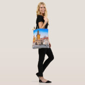 Aangepaste All-Over-Print Canvas tas Praag (Op model)