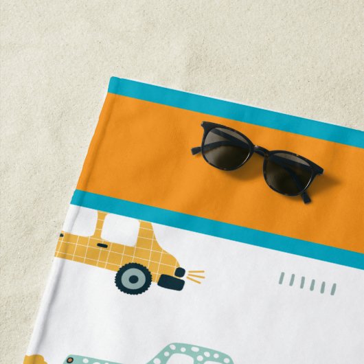 Aangepaste auto naam pastel blauw en sinaasappel strandlaken (In situ)