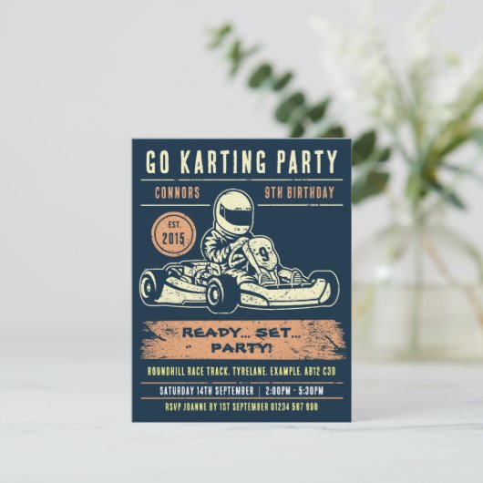 Aangepaste auto nummer Go Karting Party Uitnodigin (Staand voorkant)
