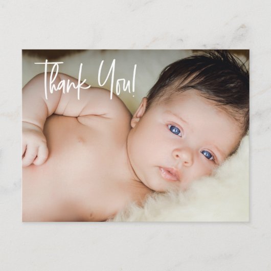Aangepaste Baby Foto Minimale Modern Script Dank u Aankondigingskaart (Voorkant)