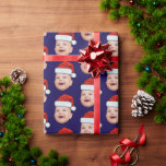 Aangepaste Baby Gezicht Foto Santa Hat Christmas B Cadeaupapier<br><div class="desc">Aangepaste Baby Gezicht Foto Santa Hat Kerst Blauw Verpakkingspapier</div>