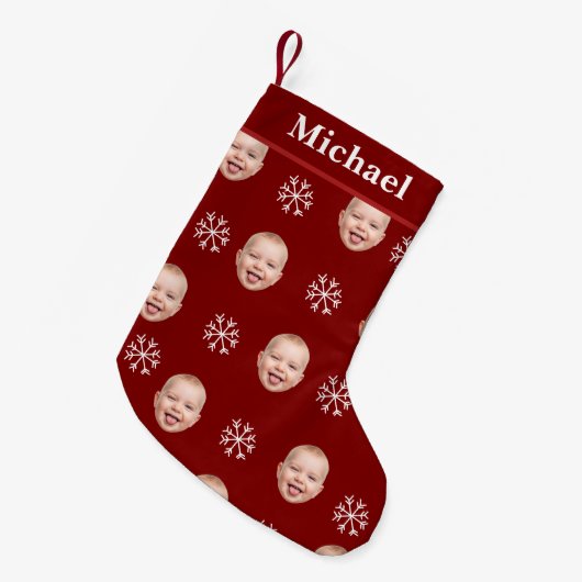 Aangepaste Baby Gezicht & Naam Rode Sneeuwvlok Kleine Kerstsok (Voorkant (Hangend))