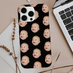 Aangepaste Baby Gezichtspatroon Gepersonaliseerde  iPhone 16 Pro Max Hoesje<br><div class="desc">Aangepaste Baby Gezichtspatroon Gepersonaliseerde Baby Foto iPhone 16 Pro Max Hoesje</div>
