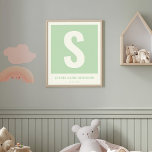 Aangepaste Baby Naam Kwekerij Wanddecoratie Monogr Poster<br><div class="desc">Op zoek naar schattige kunst? Deze custom naam print is perfect! Met een modern monogram en zoete salie groene tinten, voegt het een persoonlijk tintje toe aan de kamer van elke baby. Een geweldig baby shower cadeau of finishing touch voor de ruimte van je eigen kleintje. #kinderdagverblijfDecor #babykamerDecor #gepersonaliseerde cadeaus...</div>