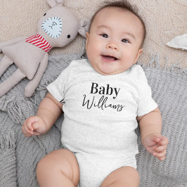 Aangepaste baby naam unieke typografie  romper