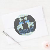Aangepaste baby's brouwen tweekleppige Giraffe Ronde Sticker (Envelop)