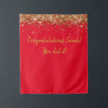 Aangepaste backdrop GraduPartij Foto Booth Gold Wandkleed<br><div class="desc">Aangepaste achtergrond voor fotocabine,  jubileumachtergrond rood en goud,  sprankelende achtergrond voor verjaardagsfeest,  twinkle glitter achtergrond voor afstuderen,  feestfotocabine achtergrond sprankelend,  gepersonaliseerde afstuderen feestfotocabine,  afstudeerfeest fotocabine,  universiteitsuniversiteit 2025 Masters PhD,  middelbare school kleuterschool uni bachelors,  Nursing Celebration of afstudeerder degree</div>