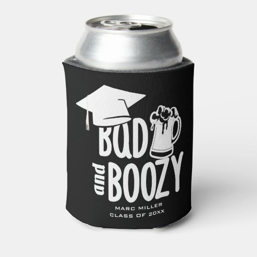 Aangepaste Bad & Boozy Gepersonaliseerde Afstudeer Blikjeskoeler (Blikje Achterkant)