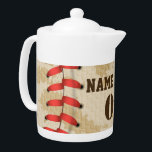 Aangepaste  Baseball Name Number Retro Theepot<br><div class="desc">Een persoonlijk  baseball-naamplaatje kan goed voor je zijn als je van Baseball houdt. Of het kan een groot cadeau zijn voor degenen die van honkbal houden.</div>