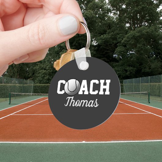 Aangepaste benaming Tennis Coach Typografie Gepers Sleutelhanger