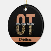 Aangepaste beroepsethandelaar bij waardetoevoeging keramisch ornament (Links)