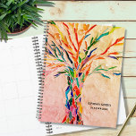 Aangepaste bijtende boom planner<br><div class="desc">Deze unieke planner is versierd met een regenboogkleurige boom op een beige achtergrond. Het oorspronkelijke ontwerp werd gemaakt in mozaïek met kleine stukjes helder glas. Pas het aan met jouw naam en jaar. Gebruik de optie van het Hulpmiddel van het Ontwerp om de tekstgrootte, de stijl, of de kleur te...</div>