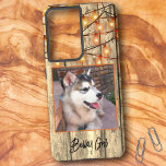 Aangepaste bijtende foto Alaskan Malamute Puppy Samsung Galaxy Hoesje<br><div class="desc">Dit ontwerp bevat een foto van een Malamute-puppy in Alaskan als plaatsaanduiding. U kunt het verlaten of het vierkante afbeelding met uw favoriete huisdier of mensenfoto vervangen. Vul het tekstgebied met een naam, initialen in, verwijder de tekst of geef uit gebruikend het ontwerphulpmiddel om een doopvontstijl, grootte, en kleur te...</div>