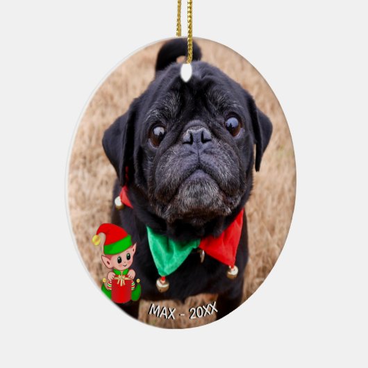 Aangepaste Black Pug Dog-foto met Cute Elf Keramisch Ornament (Rechts)