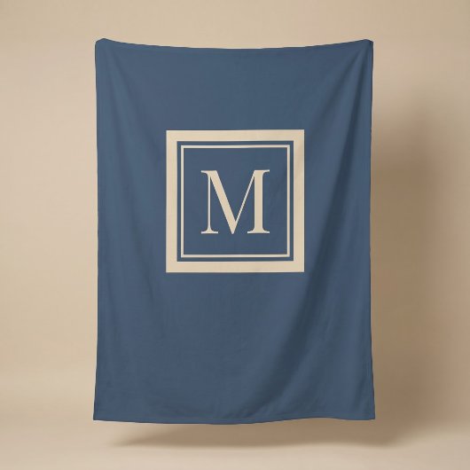 Aangepaste blauwe en vanille omlijste monogram fleece deken