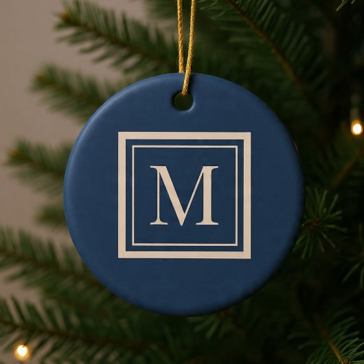 Aangepaste blauwe en vanille omlijste monogram keramisch ornament