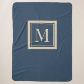 Aangepaste blauwe en vanille omlijste monogram sherpa deken (Voorkant)