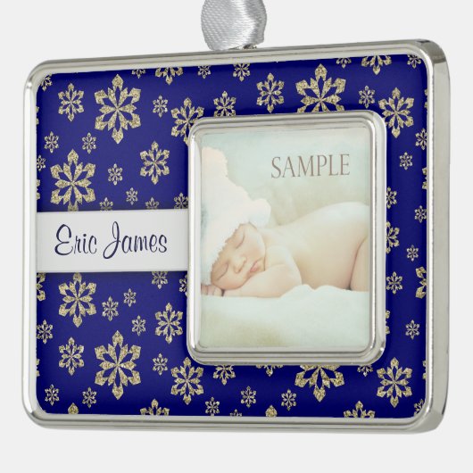 Aangepaste blauwe goudsnowflake verzilverd omlijst ornament (Links)