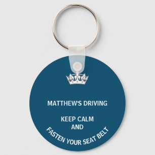 Aangepaste blauwe Keep Calm Learning - nieuwe driv Sleutelhanger