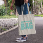Aangepaste Blauwgroen naam Tote Bag<br><div class="desc">De canvas tas van de douane die een naam voor u om in blauwgroen te personaliseren en het woord "BAG"in een gewaagde doopvont kenmerkt.</div>