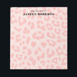 Aangepaste Bleke roze luipaard afdrukken Notitieblok<br><div class="desc">Een grootschalig patroon van luipdrukvlekken krijgt een moderne draai in bleek roze. Pas het aangepaste monogram aan en maak een persoonlijk cadeau voor jezelf of iemand van wie je houdt. ©2014 Alle rechten voorbehouden.</div>