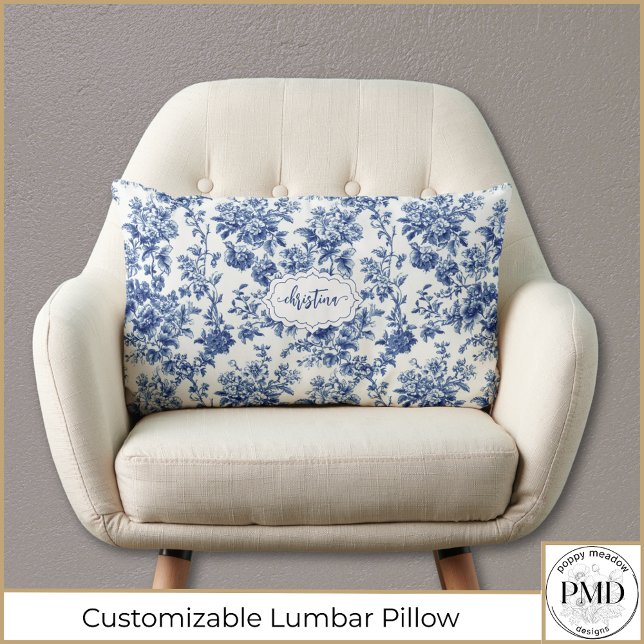 Aangepaste  Bloemen Navy Blue Gepersonaliseerde To Kussen (Custom Vintage Floral Navy Blue and White Toile Lumbar Pillow with Name or Initials.)