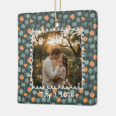 Aangepaste bloemenfoto-verlovings- keramisch ornament (Links)